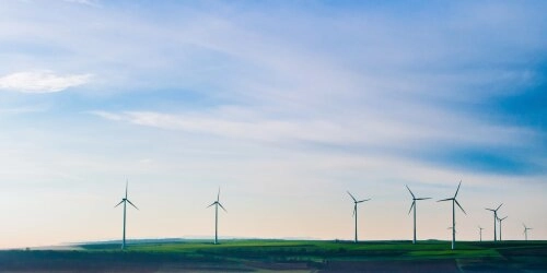 Erneuerbare Energie durch Windräder