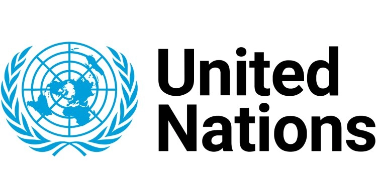 FDRMRZUSA (https://commons.wikimedia.org/wiki/File:Logo_of_the_United_Nations.svg), „Logo of the United Nations“, https://creativecommons.org/licenses/by-sa/4.0/legalcode