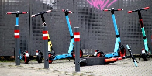 E-Scooter, ihre Lebensdauer, Stromverbrauch und entstehender Elektroschrott