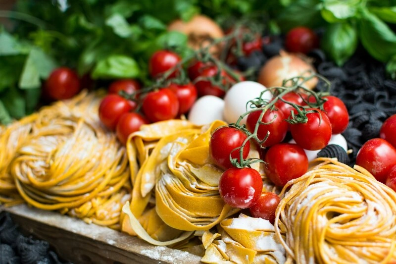 Noch schnell die letzten frischen Tomaten des Jahres ernten!