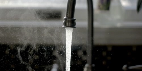 Trinkwasserfilter: Notwendig oder Nonsens?