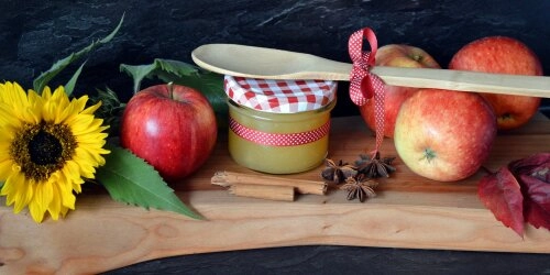 Selbstgemachter Apfelmus - auch eine schöne Geschenkidee!